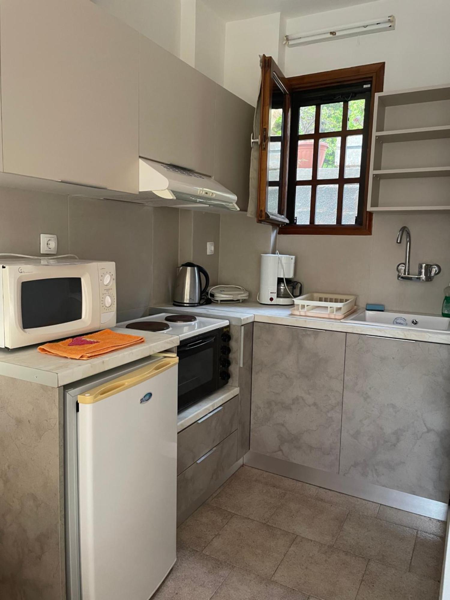 Vasilikos Apartments Paralia Agias Foteinis Экстерьер фото