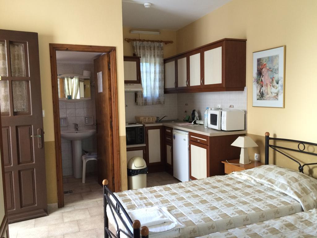 Vasilikos Apartments Paralia Agias Foteinis Экстерьер фото